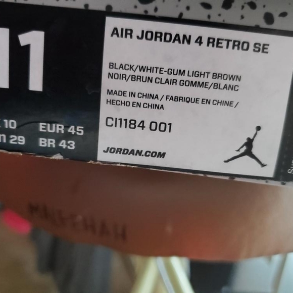 Air Jordan Retro 4 - Picture 6 of 6